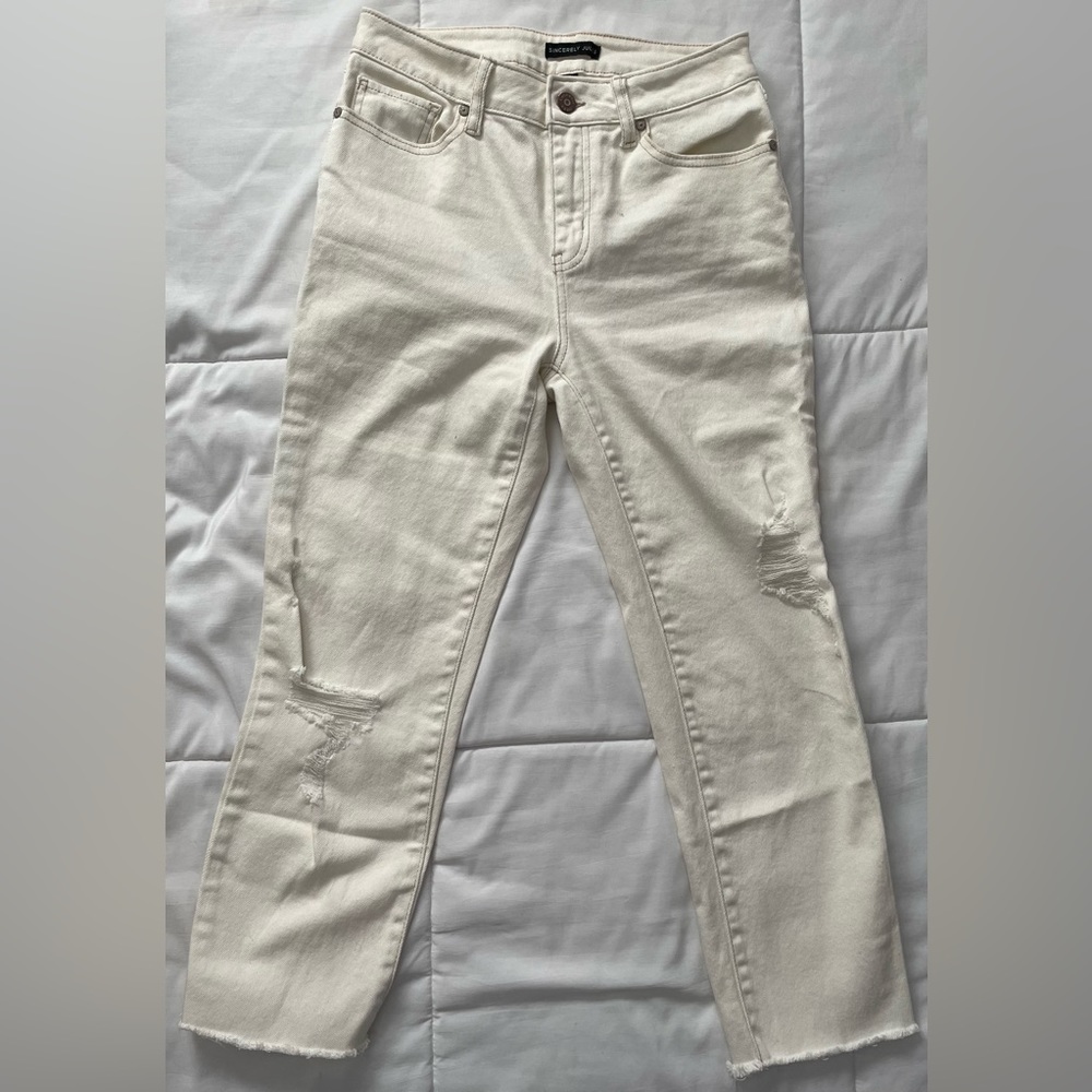 Sincerely Jules Off White Cropped Mom Jeans